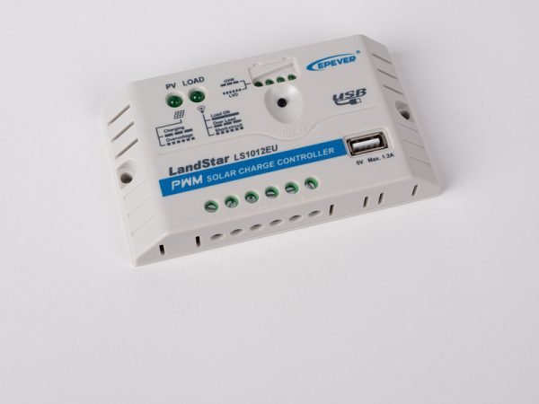 84034_3 solar set 140w regler Solarni sustav MC-140 140W tamni